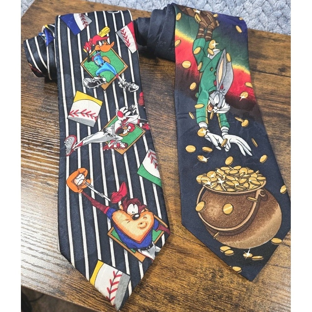 Vintage Looney Tunes Mania Baseball Sports And Bugs Bunny Polyester Neck Tie